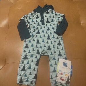 Kickee Pant hooded romper Aloe Christmas tree (0-3)